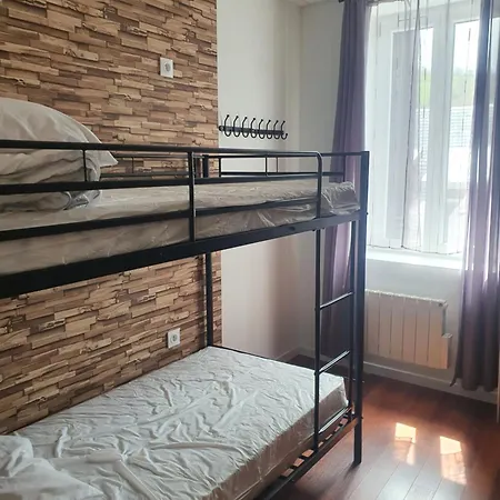 Le Nid Des Choups On Est Bien La 아파트 라루브불